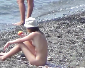 MILF is a nude beach girl